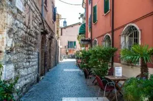 A side street in the historic centre of the town of Lazise - Lake Garda, Italy - rossiwrites.com