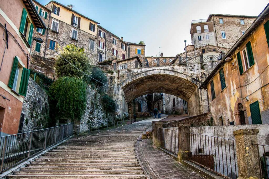 A view of the historic centre with steep steps - Perugia, Italy - rossiwrites.com