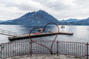 Red heart for selfies along the waterfront promenade of Varenna - Lake Como, Italy - rossiwrites.com