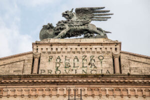 Statue of a griffin crowning the Palazzo della Provincia in the historic centre - Perugia, Italy - rossiwrites.com