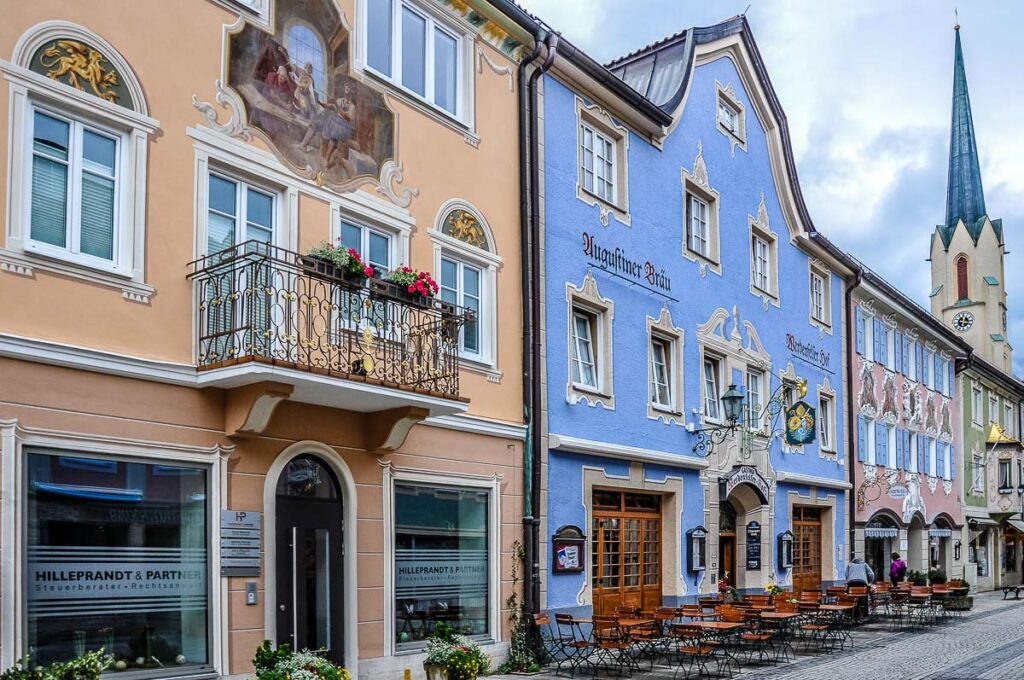 Красиви исторически сгради в град Гармиш-Патеркирхен в Германия - rossiwrites.com
