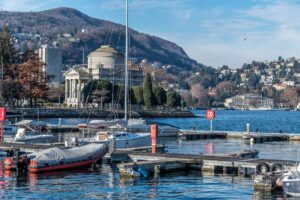 The marina with the Volta Temple and Villa Olmo in the town of Como - Lake Como, Italy - rossiwrites.com