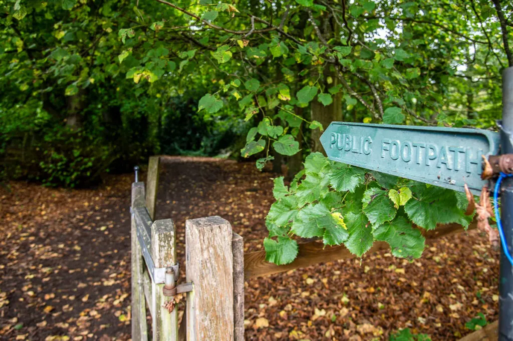 A public foothpath in the village of Shere - Surrey, England - rossiwrites.com
