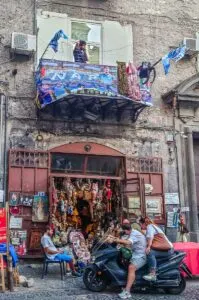 Scene of Neapolitan life on Spaccanapoli - Naples, Italy - rossiwrites.com