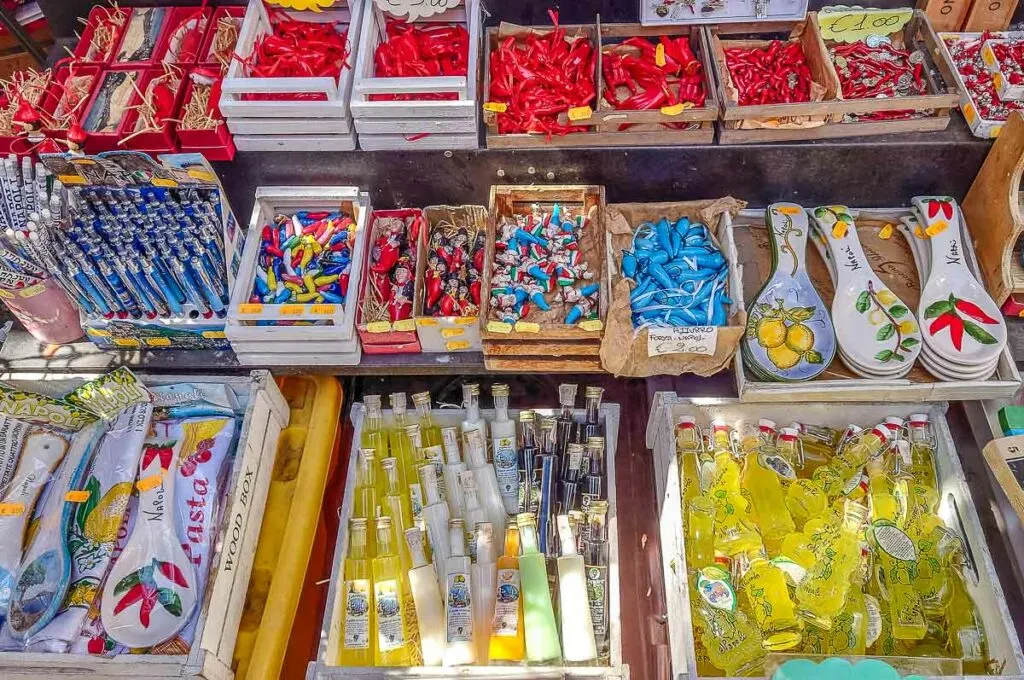Stalls selling souvenirs along Spaccanapoli - Naples, Italy - rossiwrites.com