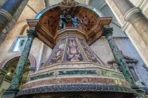 The baptismal font in Duomo - Naples, Italy - rossiwrites.com