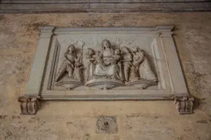 Bas-relief on the wall inside the Porta di San Tommaso - Treviso, Italy - rossiwrites.com